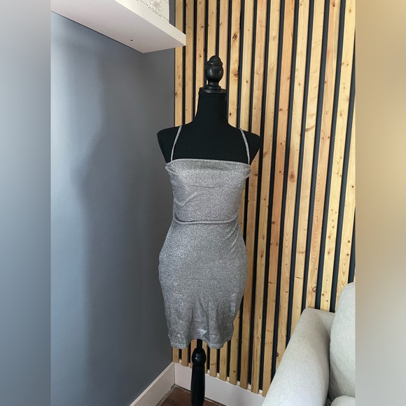 Pretty Little Thing Glittery Dress - Picture 3 of 4